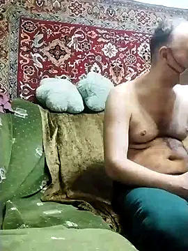 Pineapple04 online show from 21, 2, 2025