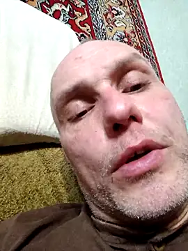 Pineapple04 online show from 4, 2, 2026