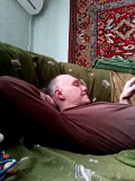 Pineapple04 online show from 7, 2, 2026