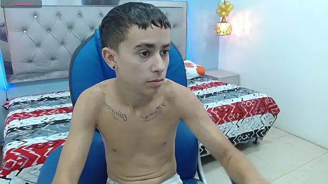 Xavii18 online show from 23, 2, 2025