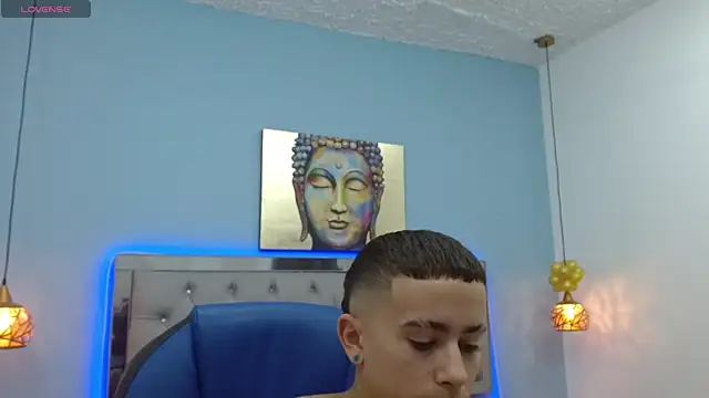 Xavii18 online show from 26, 2, 2025