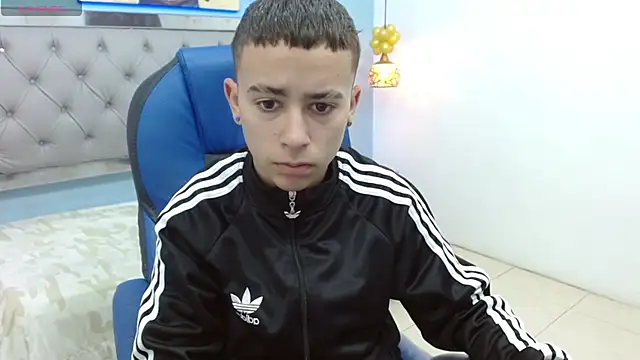 Xavii18 online show from 5, 3, 2025