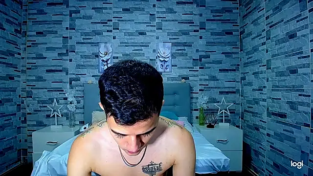 Snapshot of ADAM_HOT chatting on 28, 9, 2025 ADAM HOT online show from 28, 9, 2025