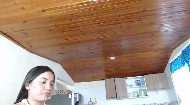 Cuty sexy hot online show from 13, 3, 2025