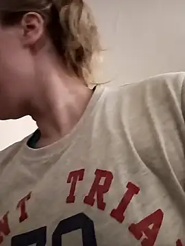 Snapshot of Teagan_B chatting on 17, 1, 2025 Teagan B online show from 17, 1, 2025