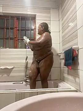 Snapshot of Missmoox24 chatting on 29, 9, 2025 Missmoox24 online show from 29, 9, 2025