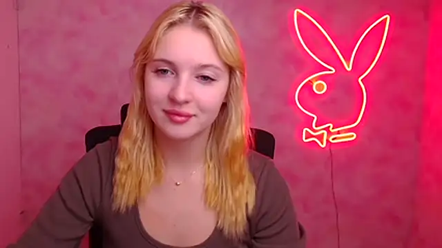 Snapshot of Milka_kiss_ chatting on 24, 10, 2025 Milka kiss online show from 24, 10, 2025