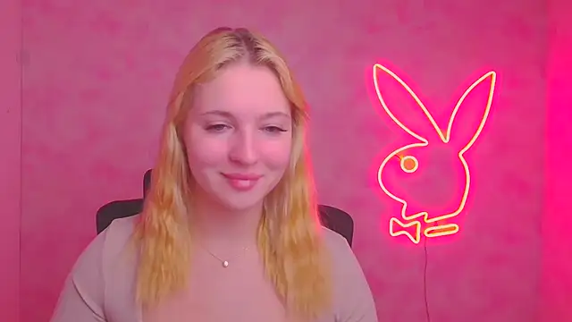 Snapshot of Milka_kiss_ chatting on 3, 11, 2025 Milka kiss online show from 3, 11, 2025