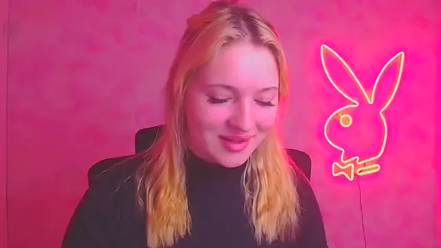 Snapshot of Milka_kiss_ chatting on 18, 11, 2025 Milka kiss online show from 18, 11, 2025