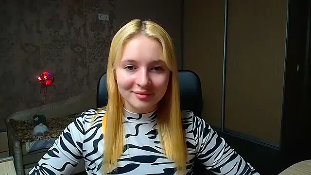 Snapshot of Milka_kiss_ chatting on 20, 12, 2025 Milka kiss online show from 20, 12, 2025