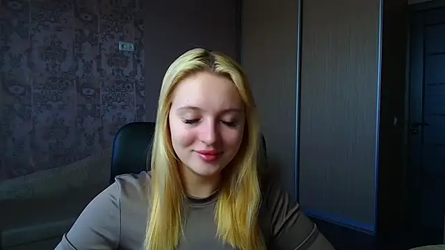 Snapshot of Milka_kiss_ chatting on 2, 2, 2026 Milka kiss online show from 2, 2, 2026