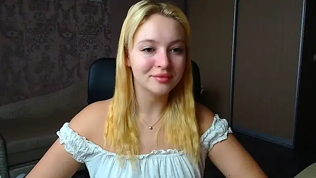 Snapshot of Milka_kiss_ chatting on 5, 2, 2026 Milka kiss online show from 5, 2, 2026
