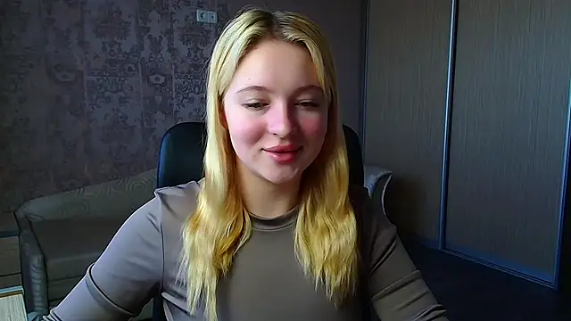 Snapshot of Milka_kiss_ chatting on 2, 3, 2026 Milka kiss online show from 2, 3, 2026