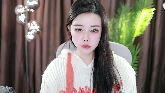 Qiaoqiao  online show from 19, 1, 2025