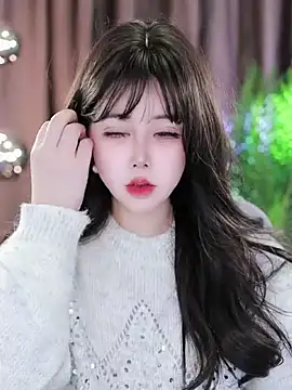 Qiaoqiao  online show from 21, 2, 2025