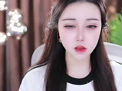 Qiaoqiao  online show from 7, 3, 2025