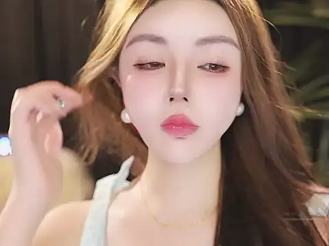 Qiaoqiao  online show from 24, 7, 2026