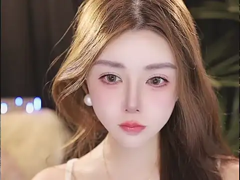 Qiaoqiao  online show from 25, 7, 2026