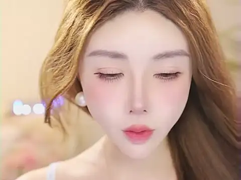 Qiaoqiao  online show from 31, 7, 2026