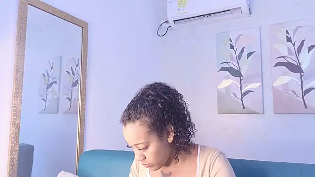 Snapshot of flavia_cruz chatting on 16, 6, 2026 flavia cruz online show from 16, 6, 2026