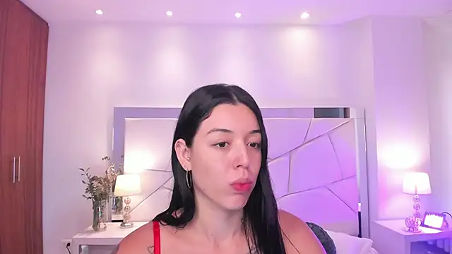 zoee jackson online show from 17, 3, 2025