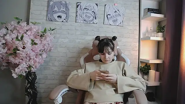 ManuTaya online show from 28, 12, 2024