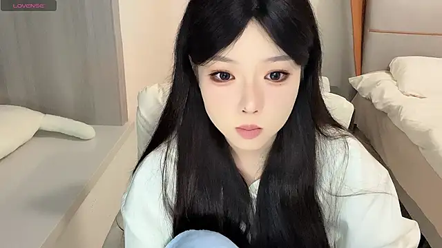 Snapshot of Q-ing chatting on 31, 12, 2024 Q-ing online show from 31, 12, 2024