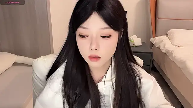 Snapshot of Q-ing chatting on 31, 12, 2024 Q-ing online show from 31, 12, 2024