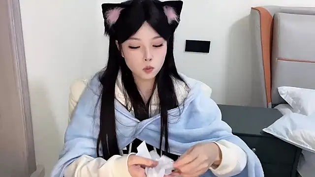 Snapshot of Q-ing chatting on 21, 1, 2025 Q-ing online show from 21, 1, 2025