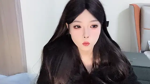 Snapshot of Q-ing chatting on 25, 1, 2025 Q-ing online show from 25, 1, 2025