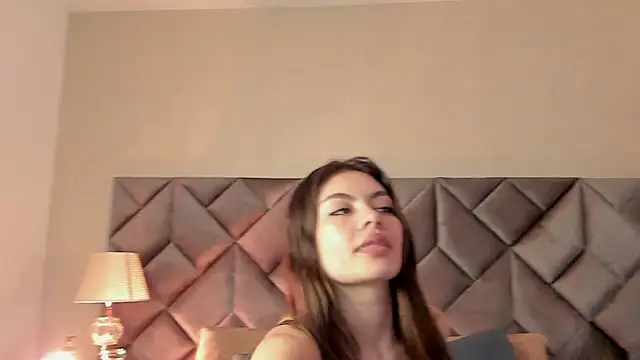 Snapshot of Luisa0110 chatting on 8, 8, 2026 Luisa0110 online show from 8, 8, 2026