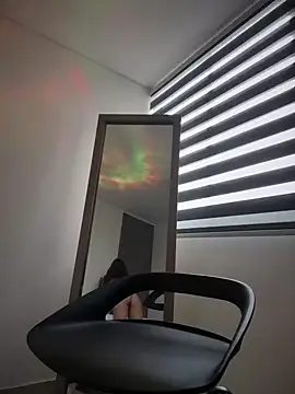 AmmyCollinsW online show from 4, 2, 2025