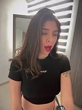 AmmyCollinsW online show from 6, 2, 2025