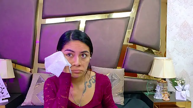 NicoleEsposito online show from 17, 2, 2026