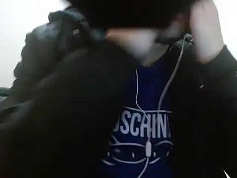 Snapshot of camiloking1720 chatting on 29, 10, 2025 camiloking1720 online show from 29, 10, 2025