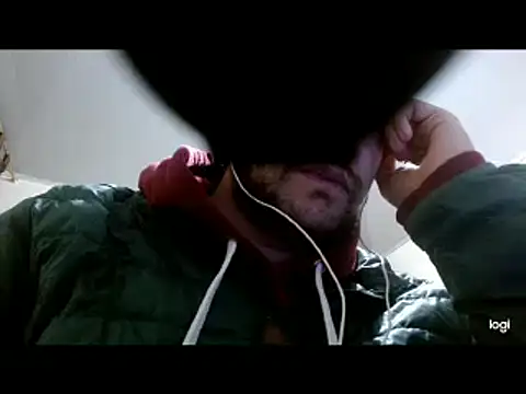 Snapshot of camiloking1720 chatting on 27, 11, 2025 camiloking1720 online show from 27, 11, 2025