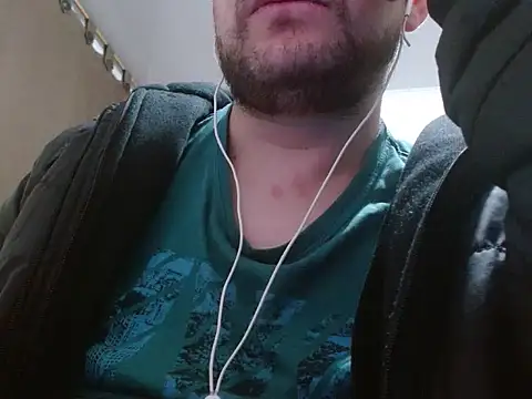 Snapshot of camiloking1720 chatting on 2, 12, 2025 camiloking1720 online show from 2, 12, 2025