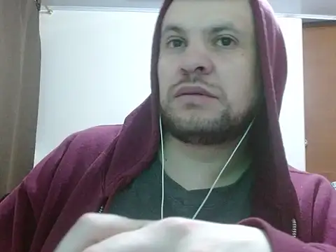 Snapshot of camiloking1720 chatting on 6, 1, 2026 camiloking1720 online show from 6, 1, 2026