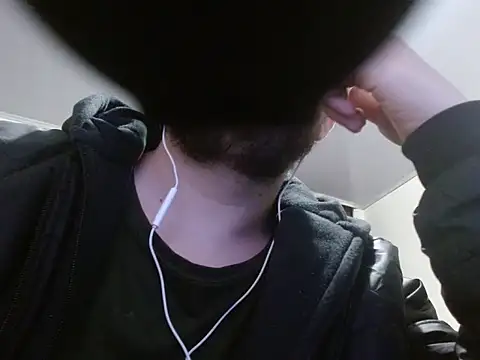 Snapshot of camiloking1720 chatting on 20, 3, 2026 camiloking1720 online show from 20, 3, 2026