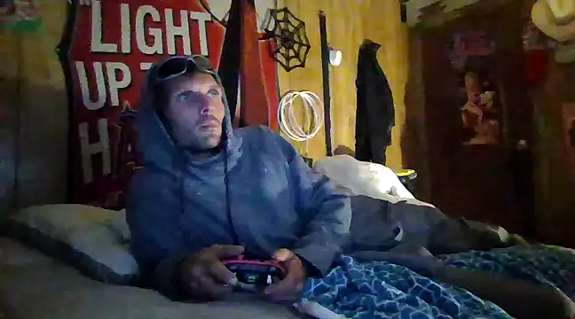 luke thighwalker2469 online show from 21, 12, 2024