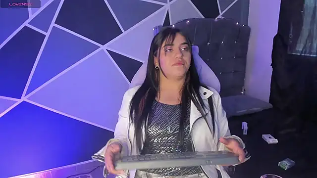 alyssa magiic online show from 13, 4, 2026