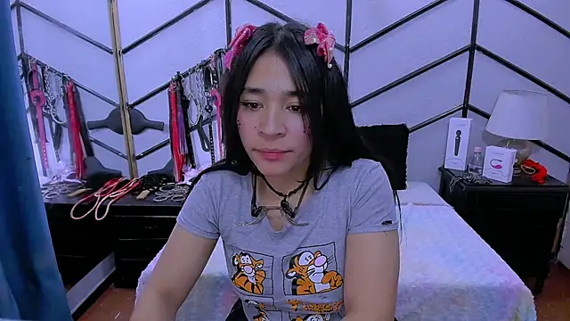 AlanaLuck online show from 8, 3, 2025