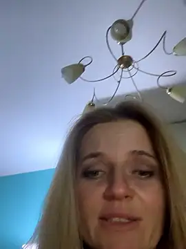 AlisonXCristal online show from 12, 3, 2026