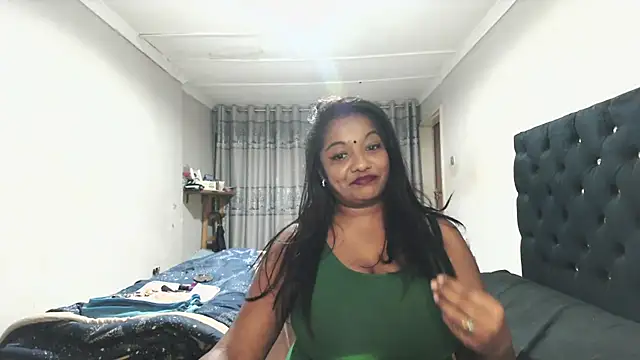Snapshot of Indianmayaxoxo chatting on 6, 6, 2026 Indianmayaxoxo online show from 6, 6, 2026