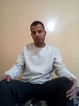 Snapshot of Bisex_activ19 chatting on 17, 1, 2025 Bisex activ19 online show from 17, 1, 2025
