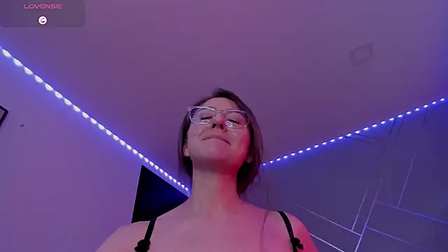 Ich Bin Julia online show from 13, 2, 2025