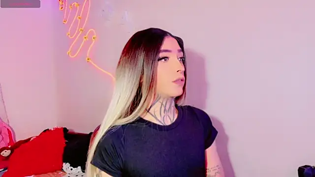 Snapshot of Micaela_Rangel chatting on 19, 7, 2026 Micaela Rangel online show from 19, 7, 2026