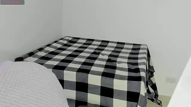 Natasha su  online show from 8, 1, 2025