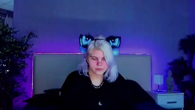 JoannLowe online show from 12, 1, 2025