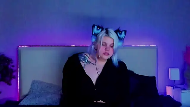 JoannLowe online show from 27, 2, 2025